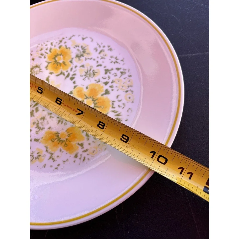 Corelle April Yellow flowers Dinner Plates 10 1/4